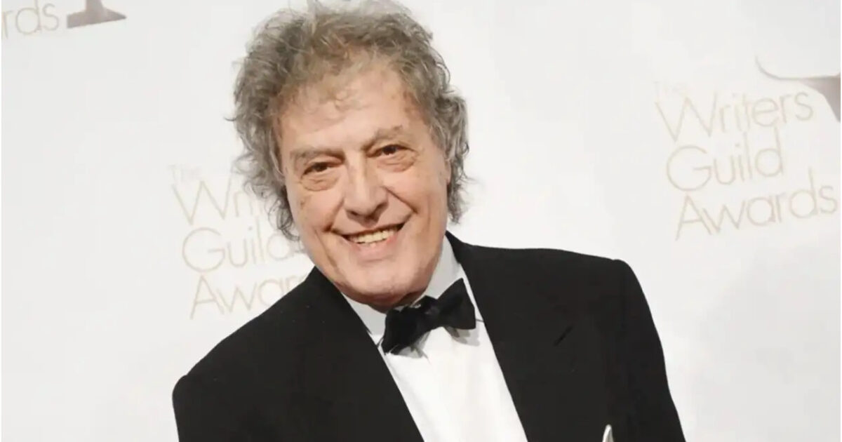 हॉलीवुड स्क्रीनराइटर टॉम स्टॉपर्ड का 88 साल की उम्र में निधन, थिएटर जगत में गहरा शोक | Hollywood Screenwriter Tom Stoppard Death united agents Industry Pays Tribute