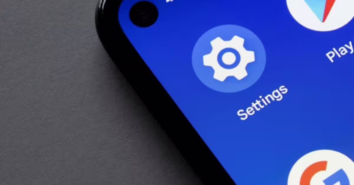 नया स्मार्टफोन ले लिया और अब तक ये 5 सेटिंग्स ऑन नहीं कीं? तीसरी वाली से तो दूर बैठे फोन को कर सकते हैं लॉक