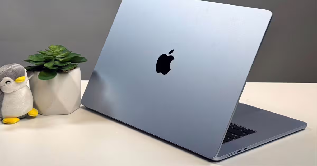 Apple का MacBook Air 2025 हुआ 12 हजार रुपये सस्ता, देखें कहां और कैसे मिलेगी ये डील