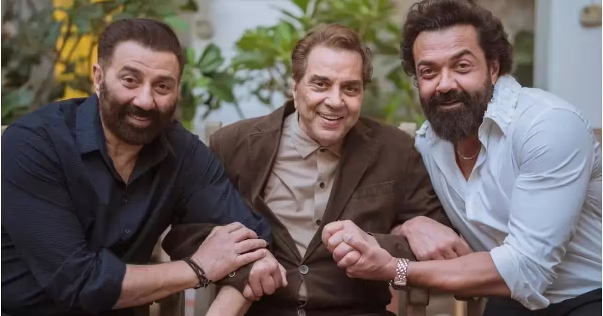 Sunny Deol भाई Bobby संग पहुंचे हरिद्वार, चुप-चाप बहाई Dharmendra