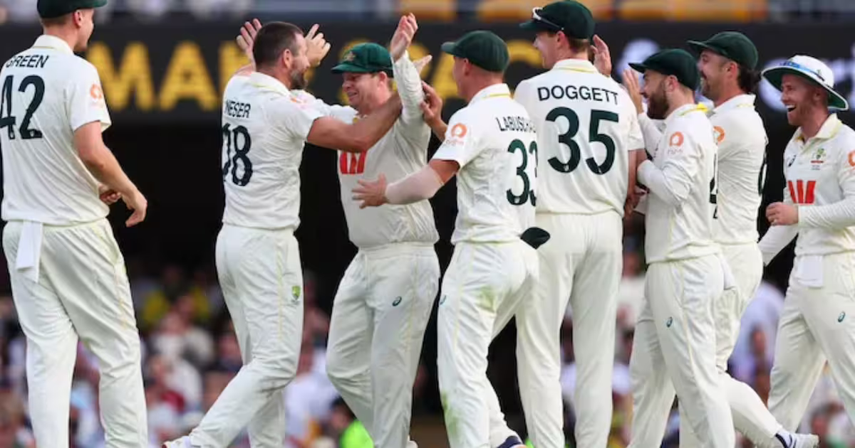 पैट कमिंस की वापसी लेकिन दिग्गज गेंदबाज हो गया बाहर, एशेज के तीसरे मैच से पहले 'संकट' में ऑस्ट्रेलियाई टीम | ashes 2025 josh hazlewood ruled out due to injury pat cummins return