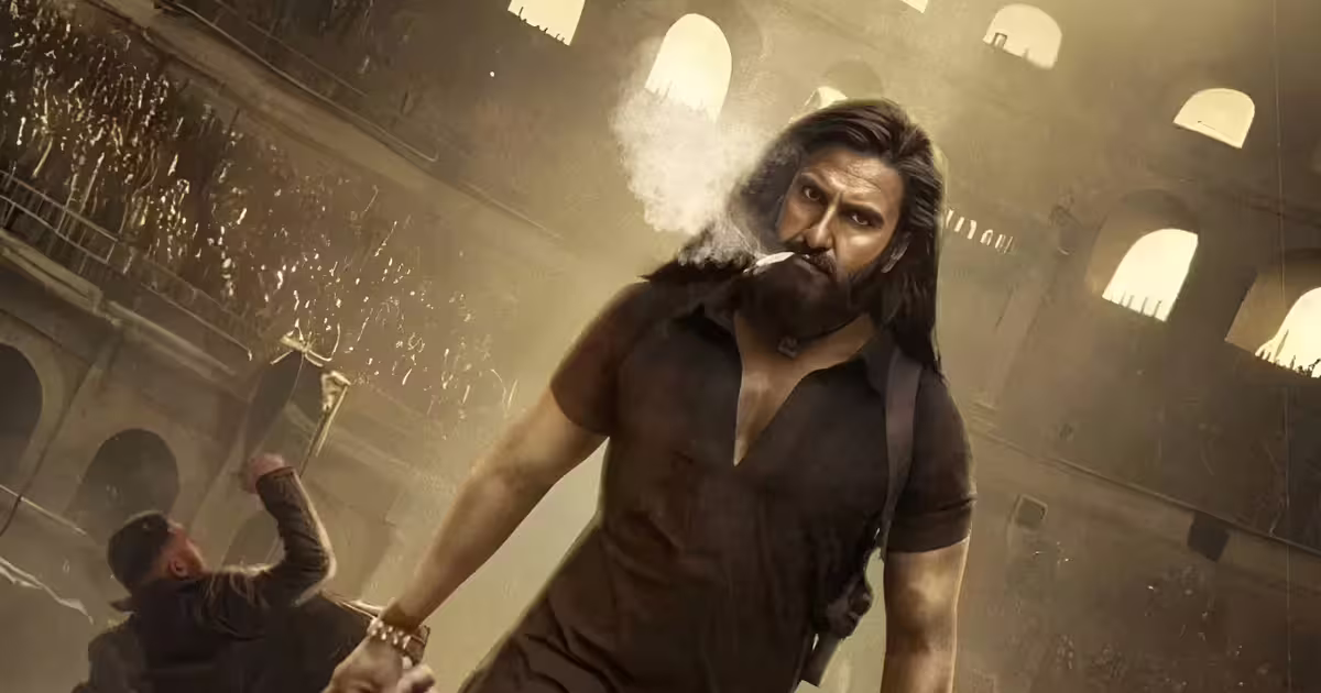 'धुरंधर' ने रिलीज होते ही बॉक्स ऑफिस पर ला दिया तूफान, ओपनिंग डे पर करोड़ों छाप कर रणवीर सिंह की फिल्म ने तोड़े दर्जनभर रिकॉर्ड | Dhurandhar Box Office Collection Day 1 Early update Ranveer Singh Film Crosses 10Cr Mark