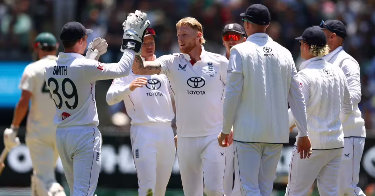 Ashes 2025: पांचवें टेस्ट मैच से पहले इंग्लैंड को लगा बड़ा झटका, स्टार गेंदबाज हुआ बाहर | Gus Atkinson ruled out from 5th ashes 2025 26 austrlia vs england test match