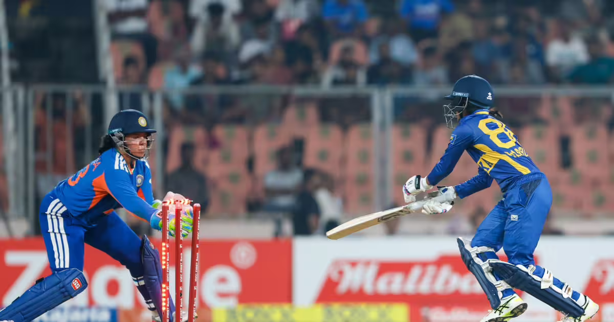 IND W vs SL W: श्रीलंका के खिलाफ भारत ने लगाया जीत का चौका, मंधाना-शेफाली की तूफानी पारी | India beat Sri Lanka in the fourth T20