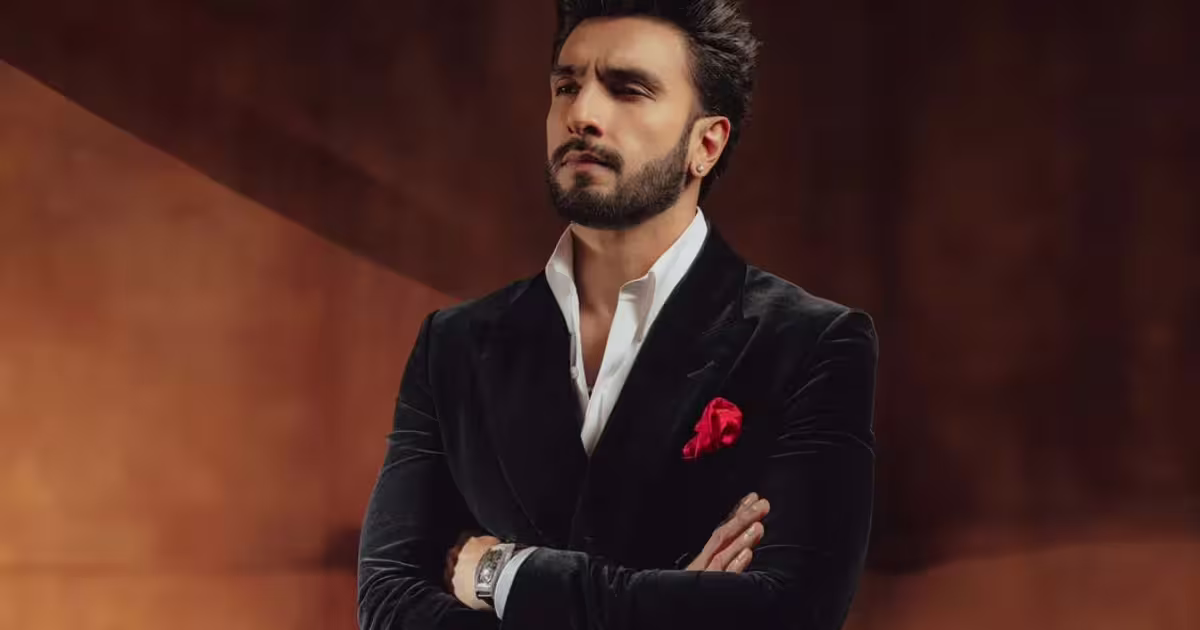 रणवीर सिंह के बाद अब ये एक्टर बनेगा नया डॉन? फरहान अख्तर की फिल्म को लेकर आया बड़ा ट्विस्ट! | Ranveer Singh After exits will farhan akhtar may final hrithik roshan in the lead rol know here latest update