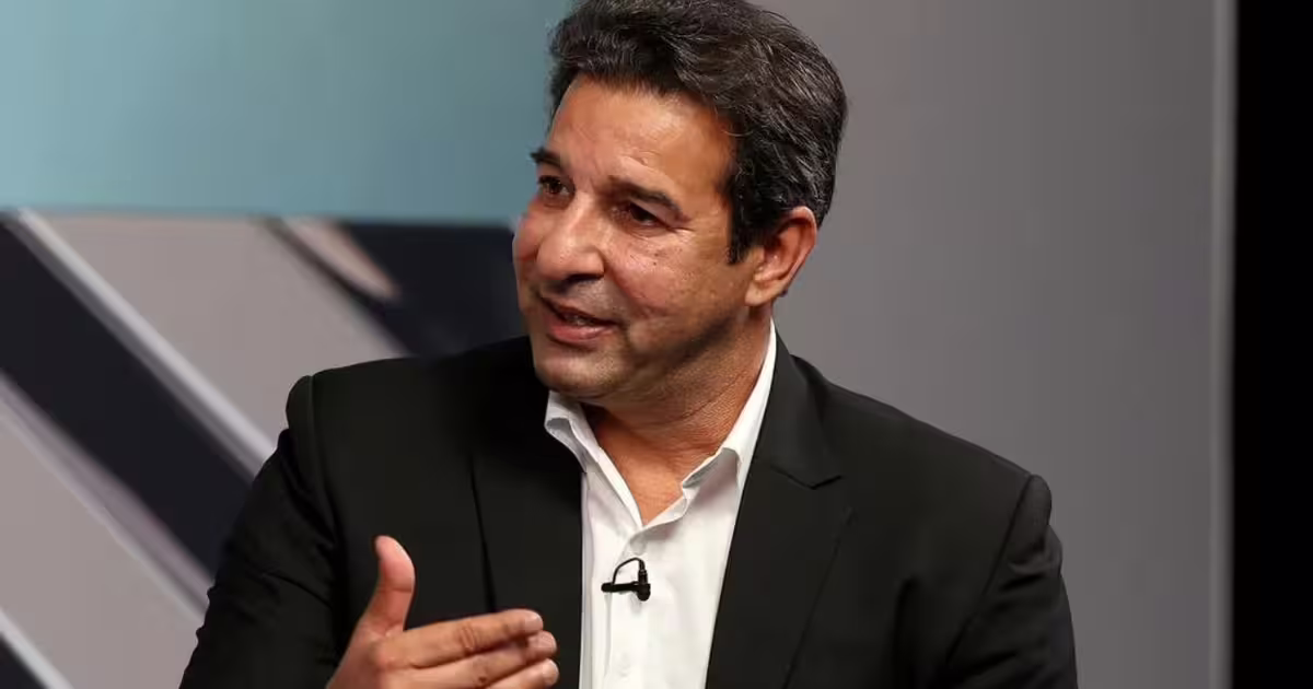 एशिया कप की ट्रॉफी चुराने वाले नकवी को देख 'बड़ी-बड़ी हांकने' लगे वसीम अकरम! IPL पर दिया विवादित बयान | wasim akram controversial statement on ipl in front of mohsin naqvi