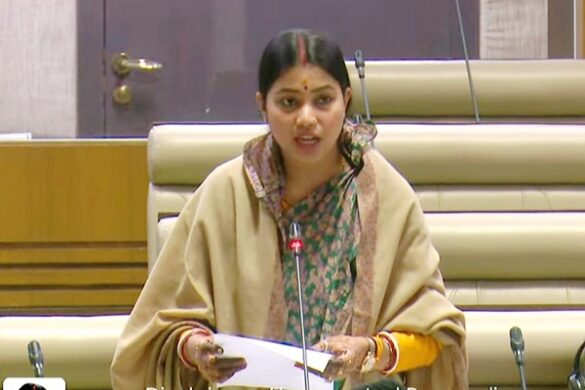 Jamshedpur : विधायक पूर्णिमा साहू ने सदन में तेली और प्रजापति समाज के लिए व्यवस्था, पंचायतों के विकास व मुआवजे की मांग की